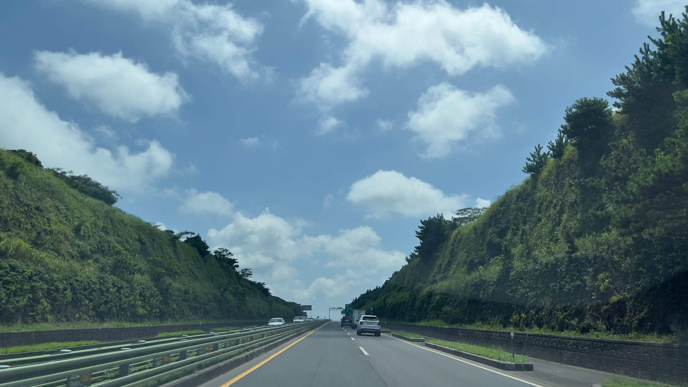 korea_road.JPG