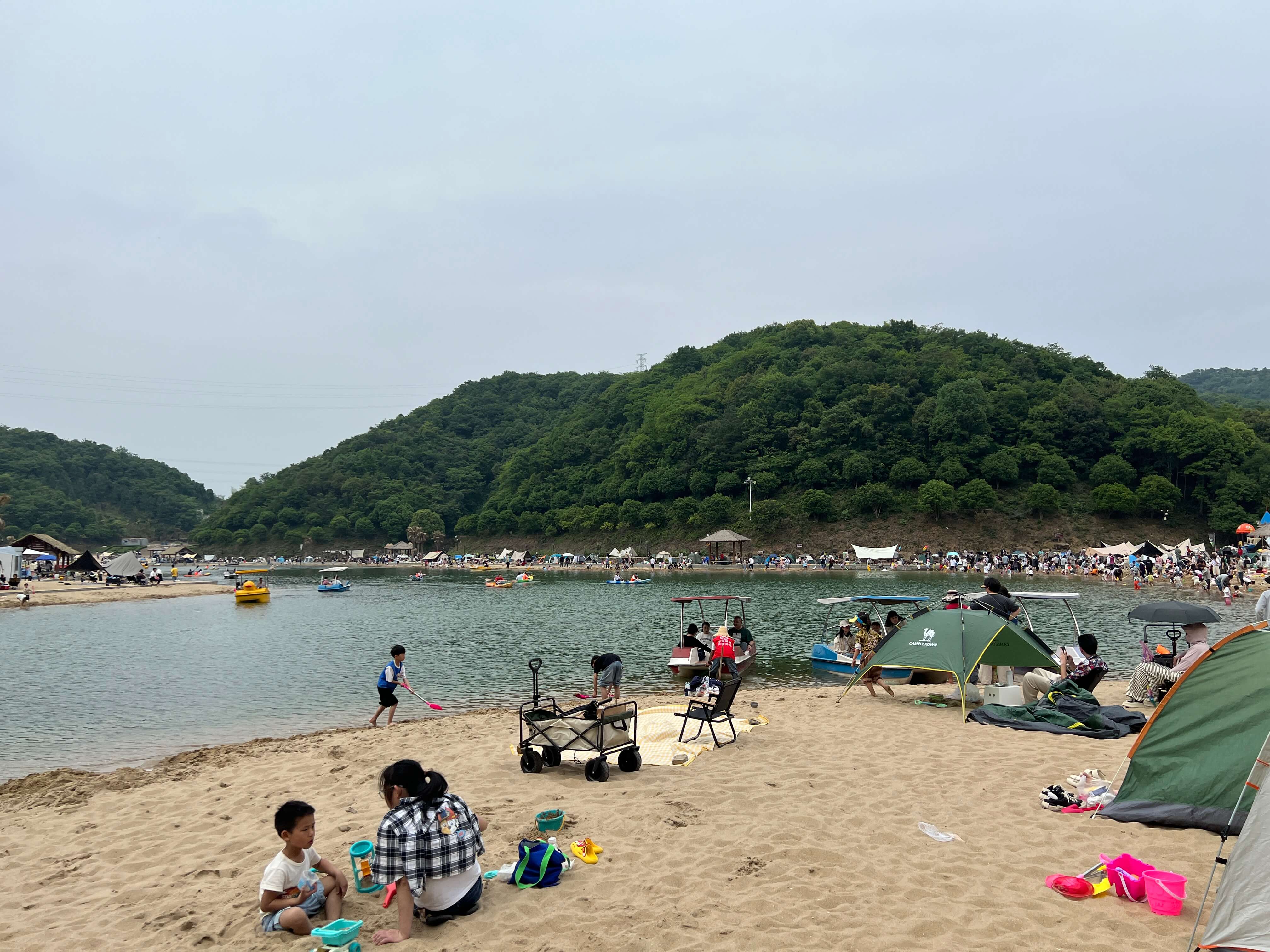 07_lake.JPG